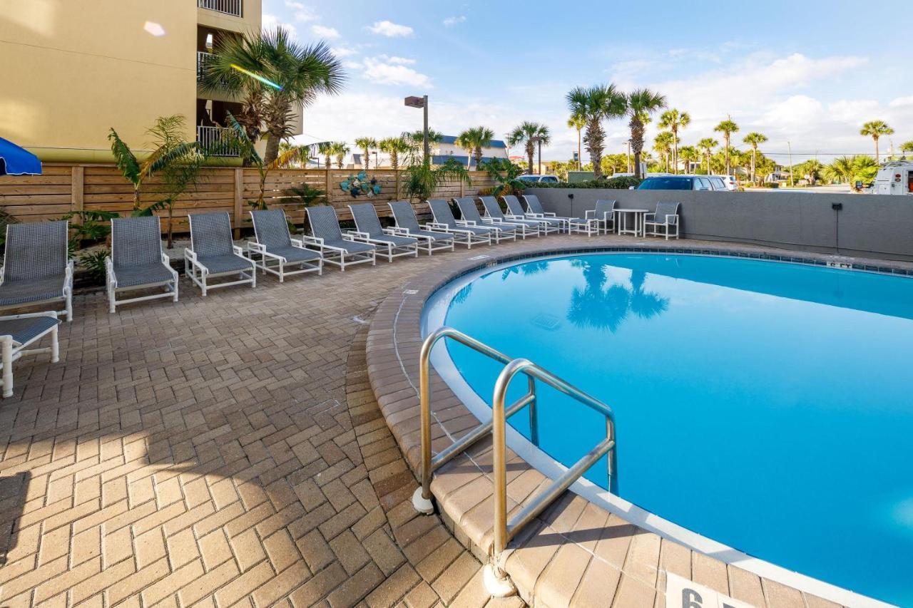 Nautilus 1203 - Gulf Front 2 Bedroom! 2nd Floor! Free Service March To October *