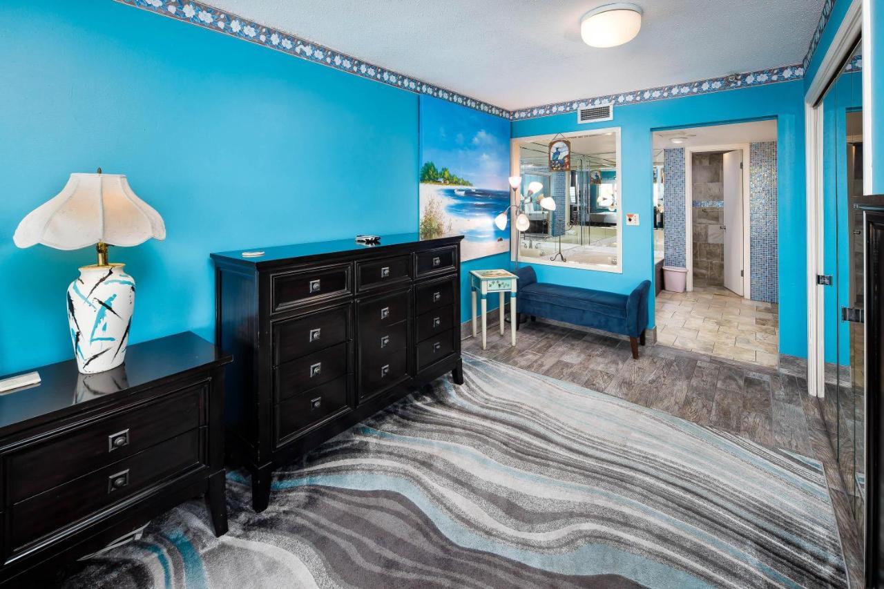 Nautilus 1704 Gulf Front Large 2 Bedroom Penthouse Huge Wrap Around Balcony