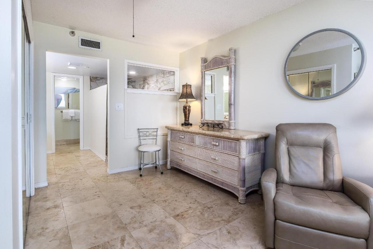 Nautilus 1703 Gulf Front Large 2 Bedroom Penthouse 7th Floor Holiday home Fort Walton Beach