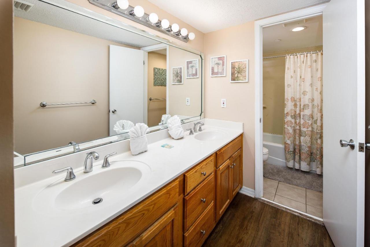 Nautilus 2711 Gulf View 2 Bedroom 7th Floor Free Service Holiday home *