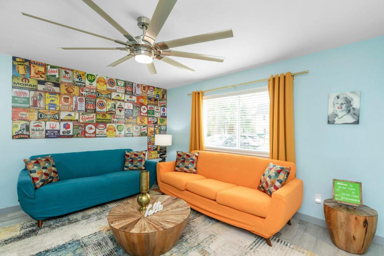 Retro - Arcade Home, Kids, Dogs, Grill, & Beach! Holiday home