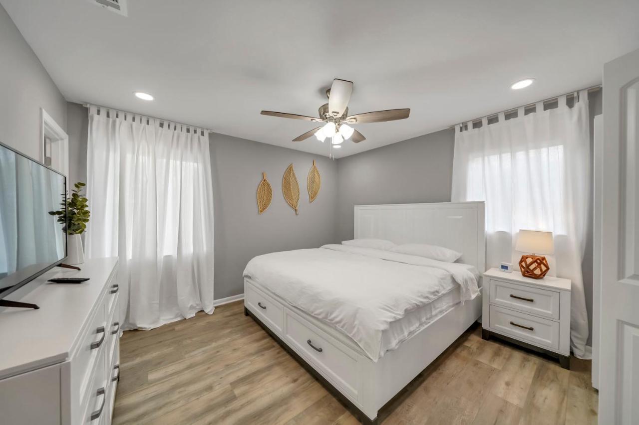 Holiday home Magnolia - Family-friendly Comforts, Tvs, Grill & Just Steps To The Beach! Fort Walton Beach