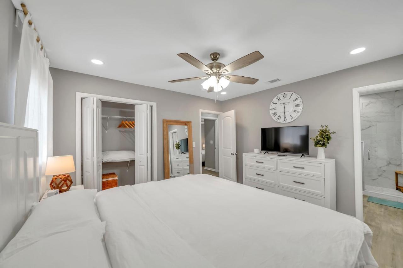 Magnolia - Family-friendly Comforts, Tvs, Grill & Just Steps To The Beach!