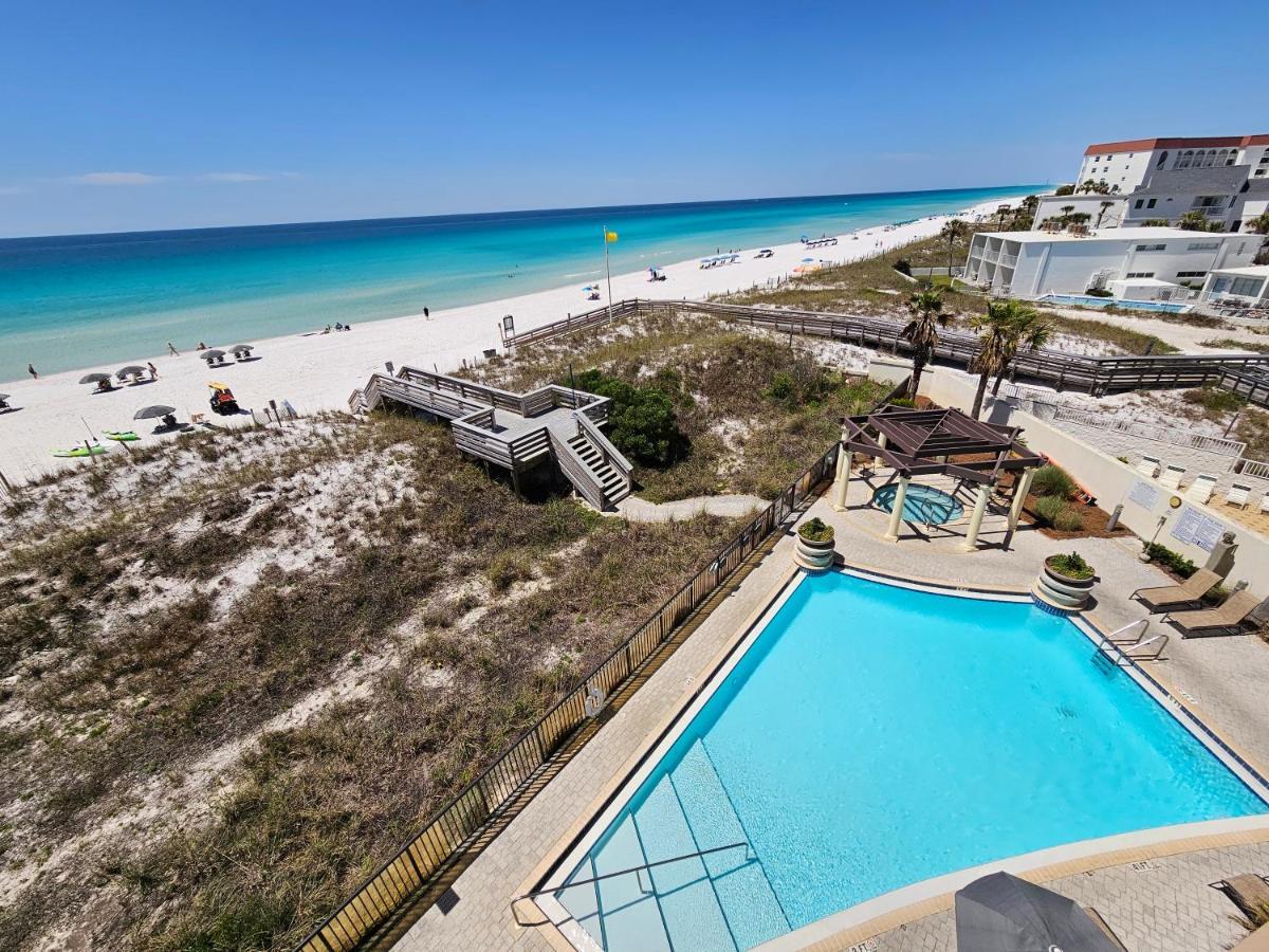 Holiday home Bella Riva 309 4 Bedroom Beachfront Set Up Included *