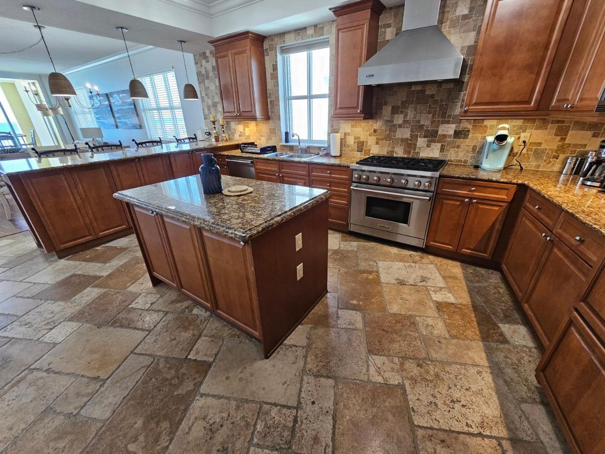 Bella Riva 309 4 Bedroom Beachfront Set Up Included Holiday home Fort Walton Beach