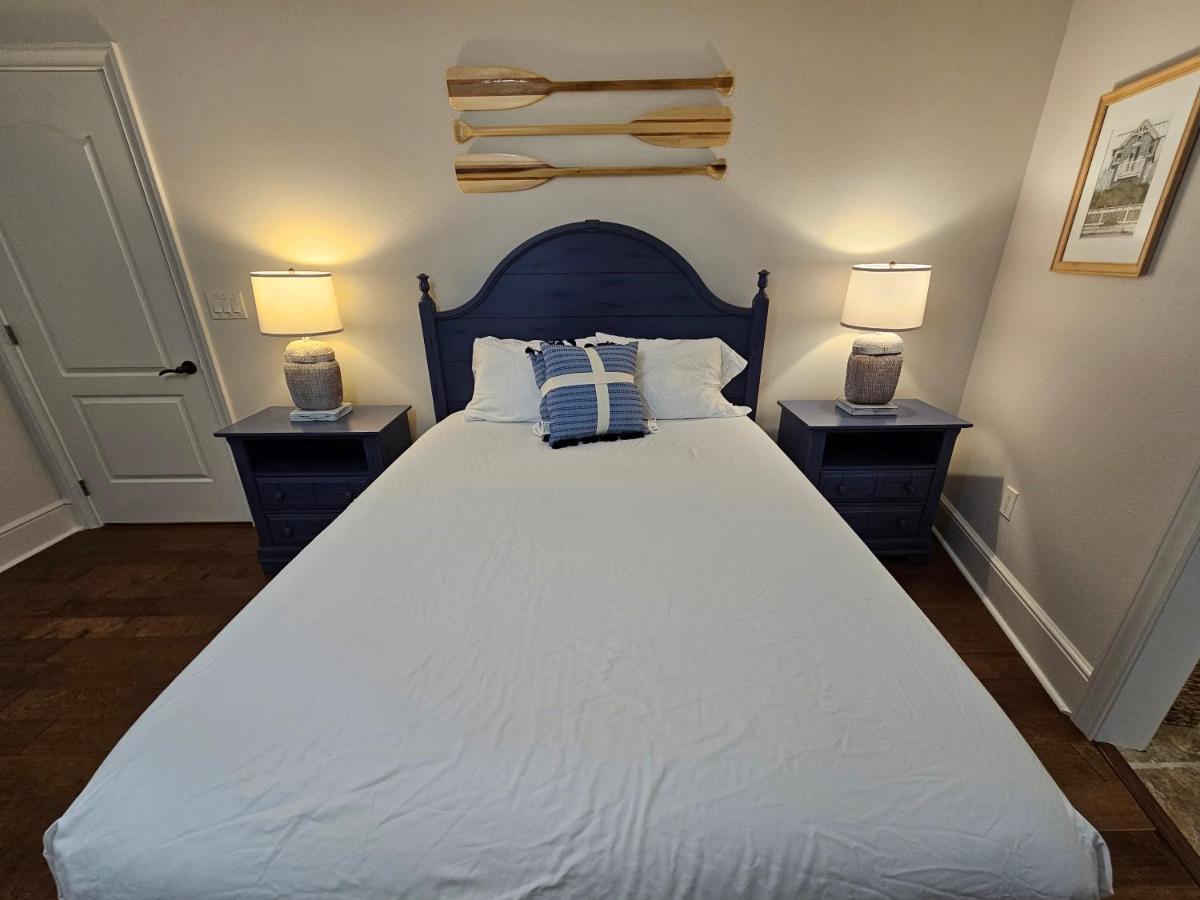 Holiday home Bella Riva 309 4 Bedroom Beachfront Set Up Included