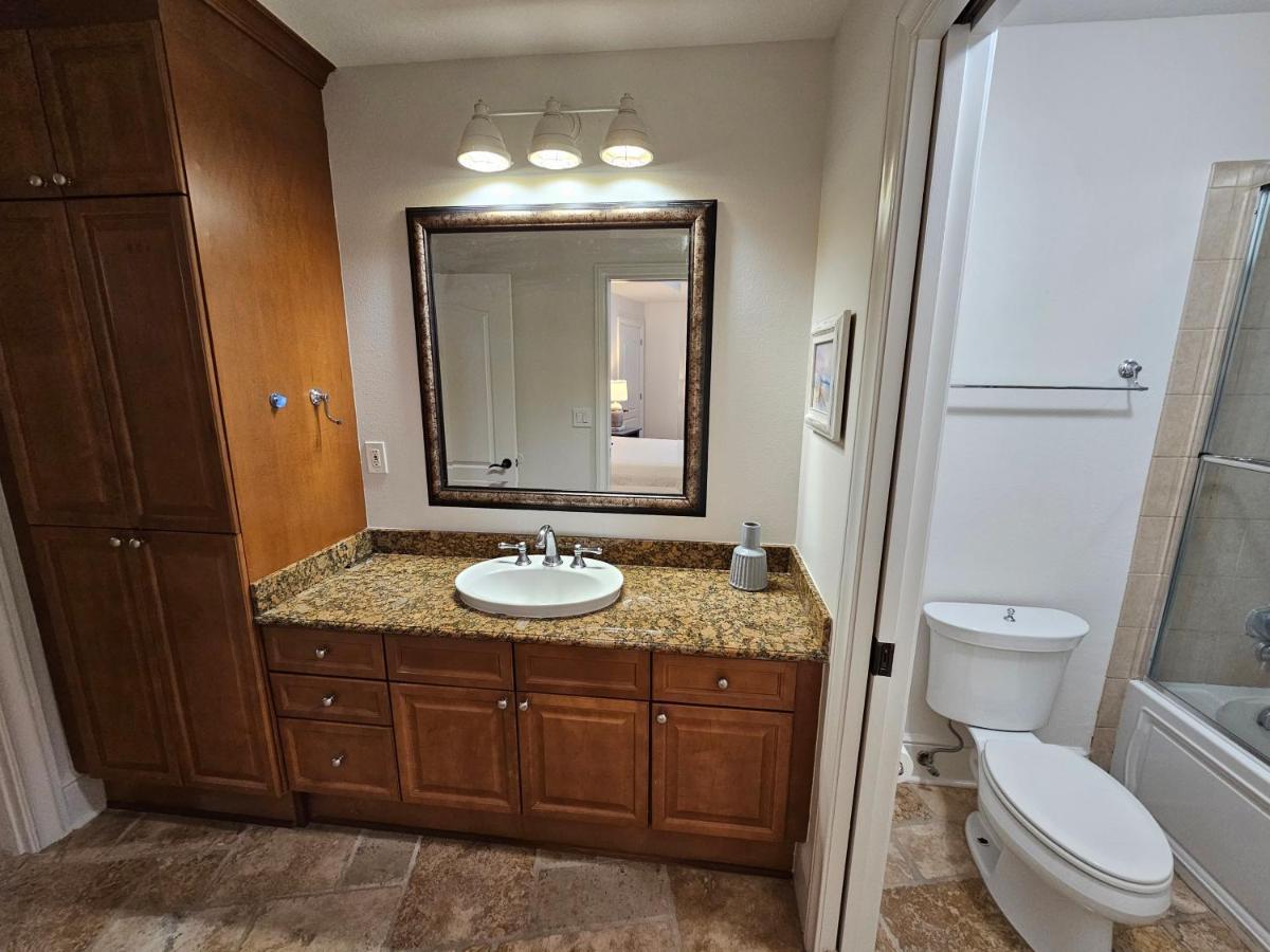 Holiday home Bella Riva 309 4 Bedroom Beachfront Set Up Included *