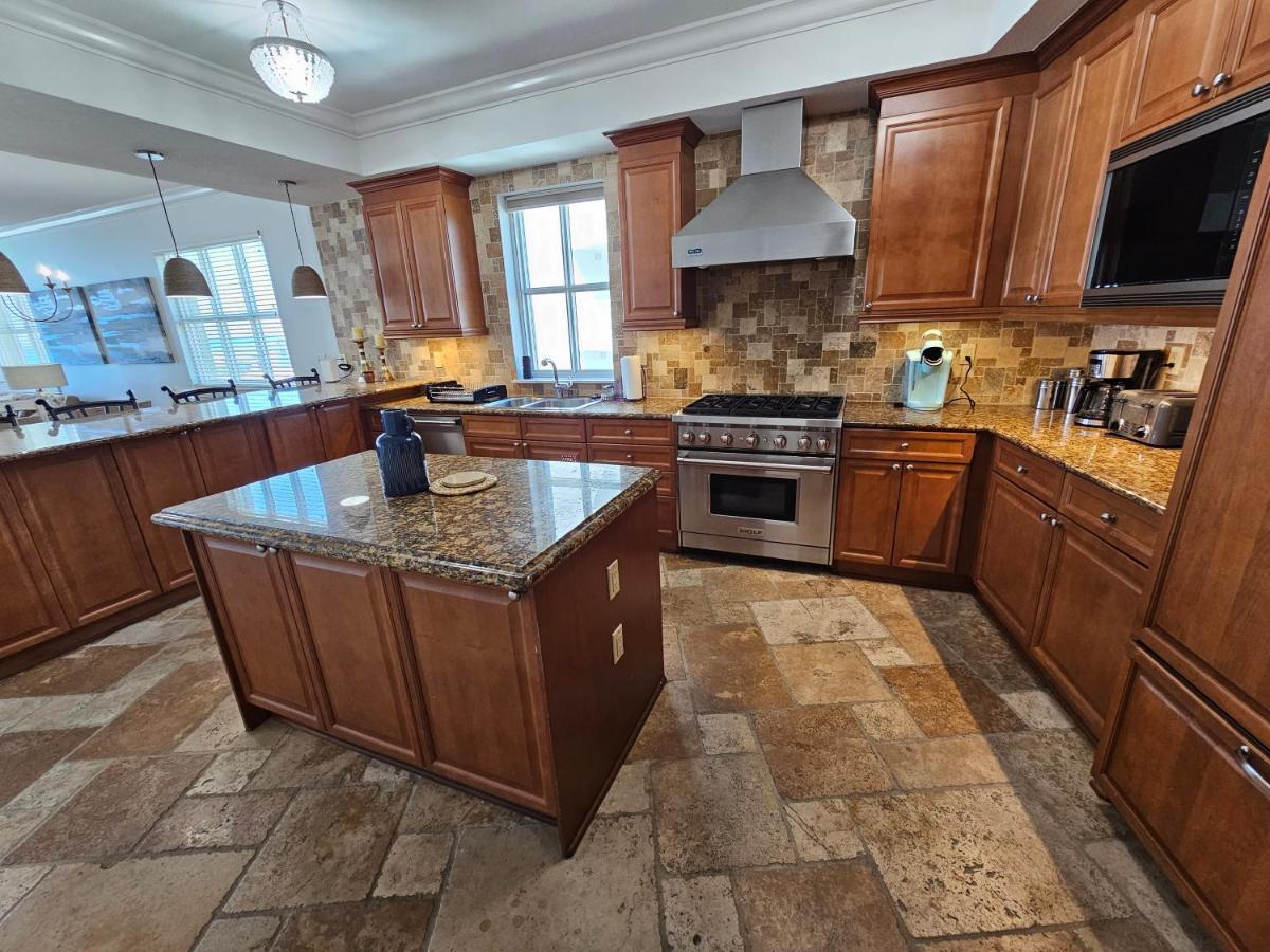 Bella Riva 309 4 Bedroom Beachfront Set Up Included Holiday home Fort Walton Beach