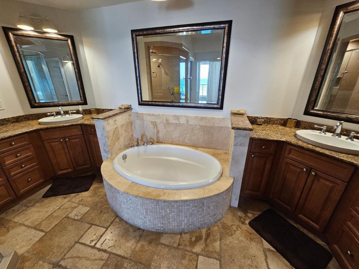 Bella Riva 309 4 Bedroom Beachfront Set Up Included Holiday home Fort Walton Beach