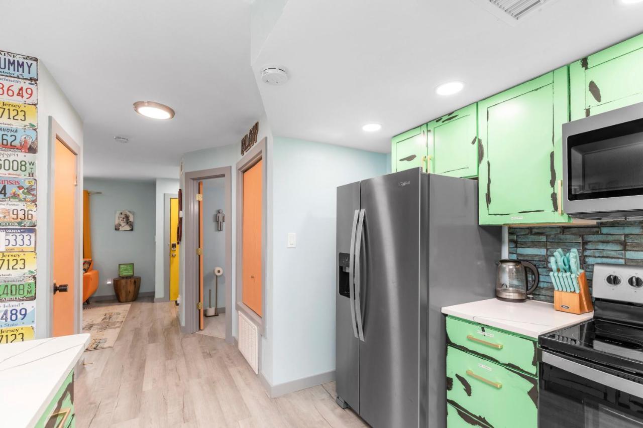 Retro - Arcade Home, Kids, Dogs, Grill, & Beach! Fort Walton Beach