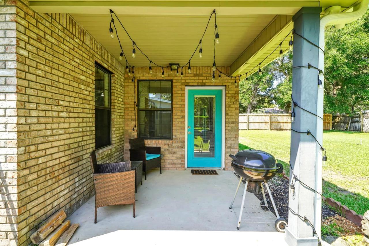 Verb - Arcades, Grill, Gym, Piano, Pong, & Beach! Holiday home *