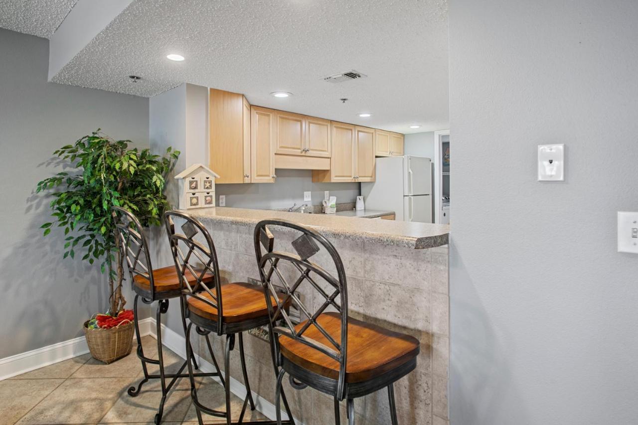 102 Surf Dweller By Alicia Hollis Realtor - Open March 16th Week Holiday home Fort Walton Beach