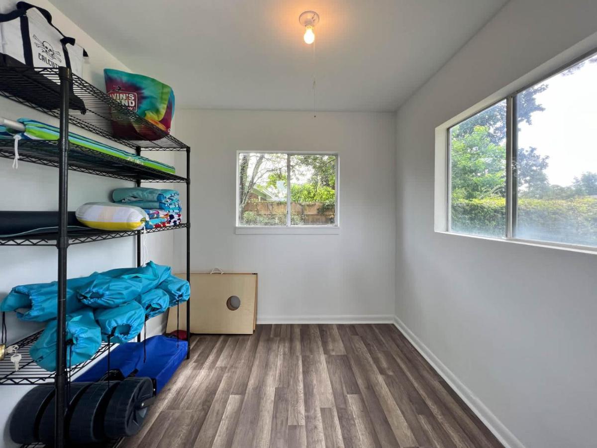 Magnolia - Family-friendly Comforts, Tvs, Grill & Just Steps To The Beach! Holiday home *