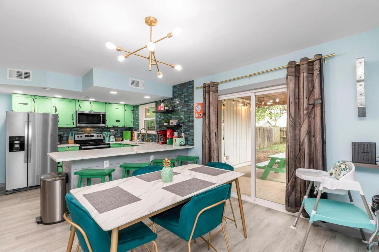 Retro - Arcade Home, Kids, Dogs, Grill, & Beach! Holiday home Fort Walton Beach