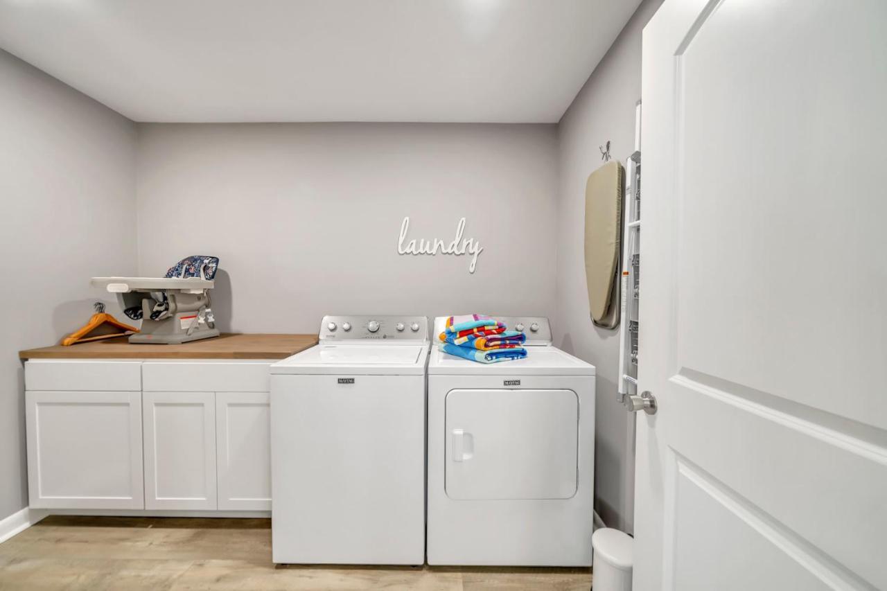 Magnolia - Family-friendly Comforts, Tvs, Grill & Just Steps To The Beach! *