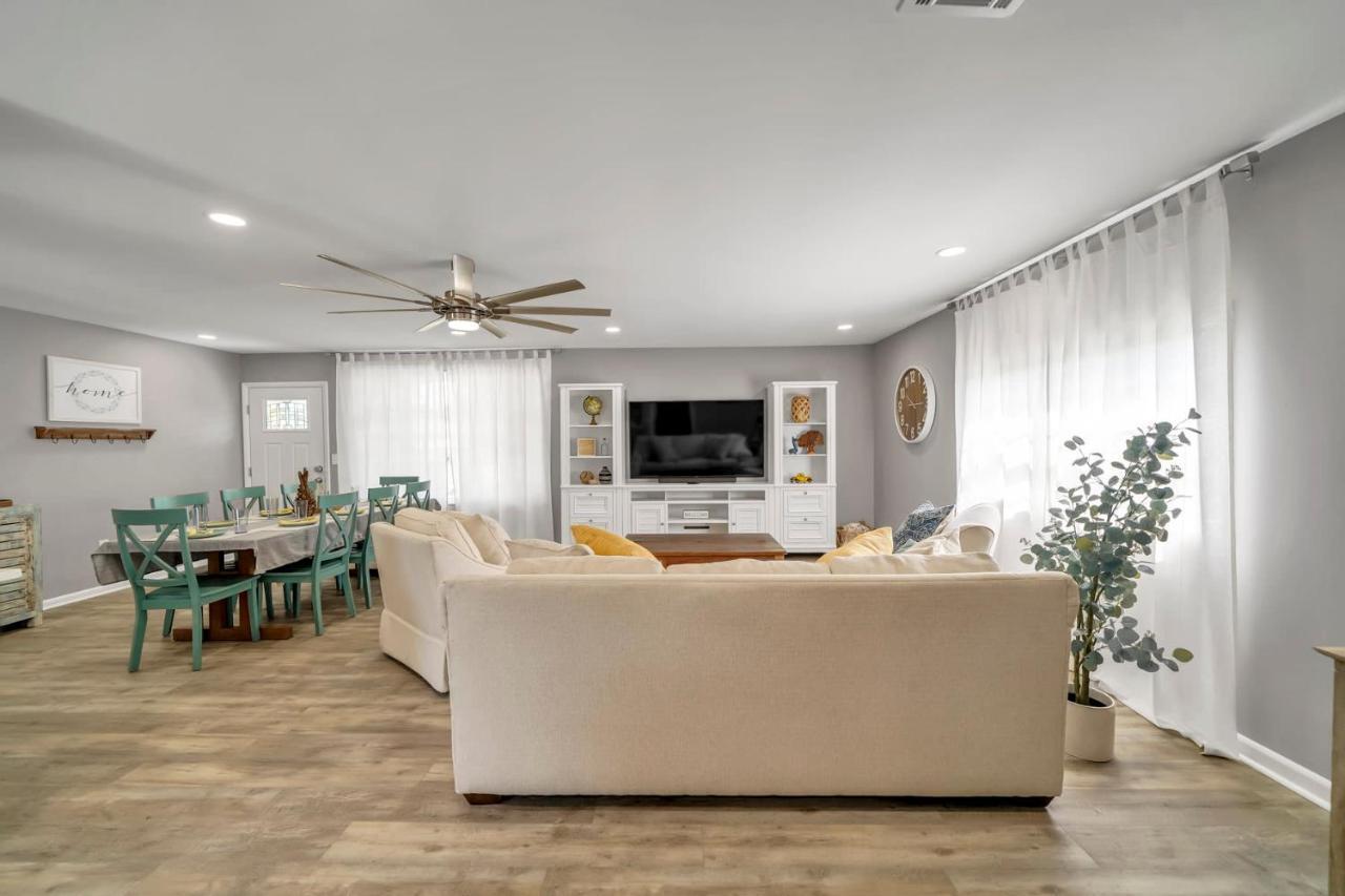 Holiday home Magnolia - Family-friendly Comforts, Tvs, Grill & Just Steps To The Beach! *