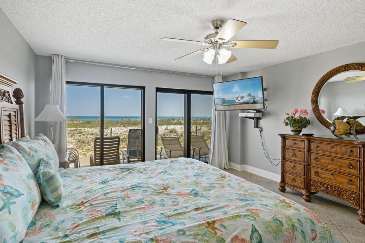 102 Surf Dweller By Alicia Hollis Realtor - Open March 16th Week *