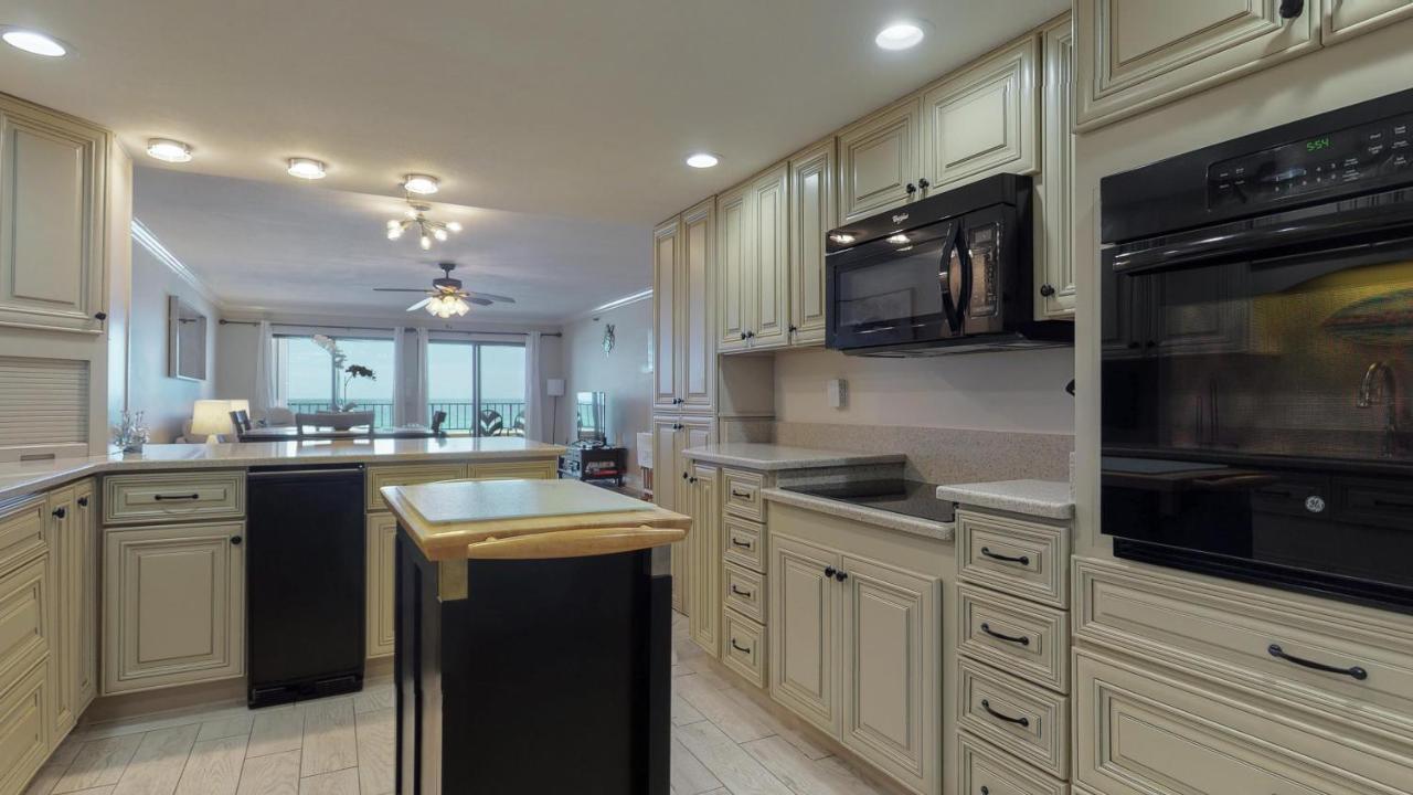 307 Surf Dweller By Alicia Hollis Realtor - Open March 16th Week