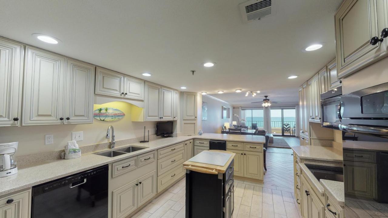 307 Surf Dweller By Alicia Hollis Realtor - Open March 16th Week *