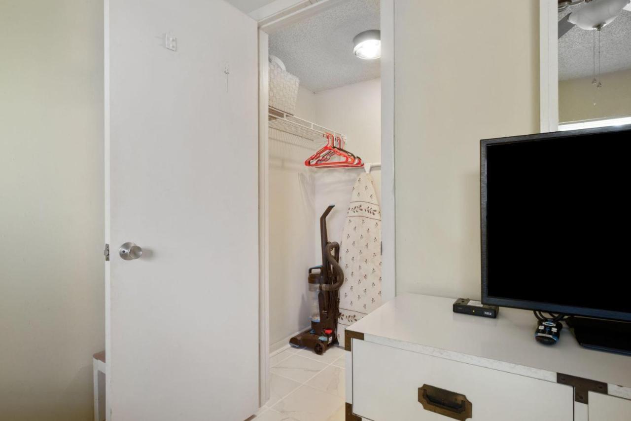 329 El Matador By Alicia Hollis Realtor - Open April 1st *