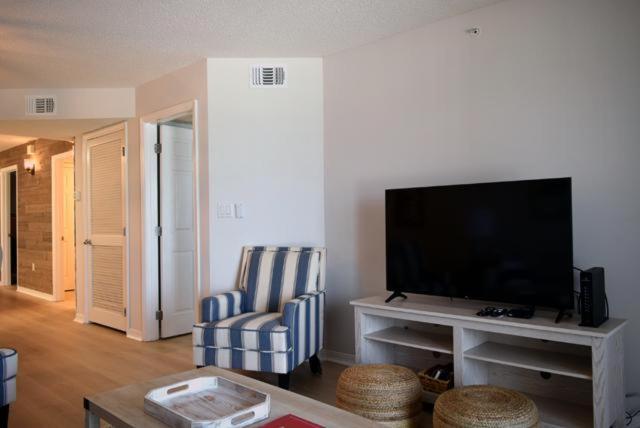 404 Summerlin By Alicia Hollis Realtor - Open Mar 3rd For 6 Nights