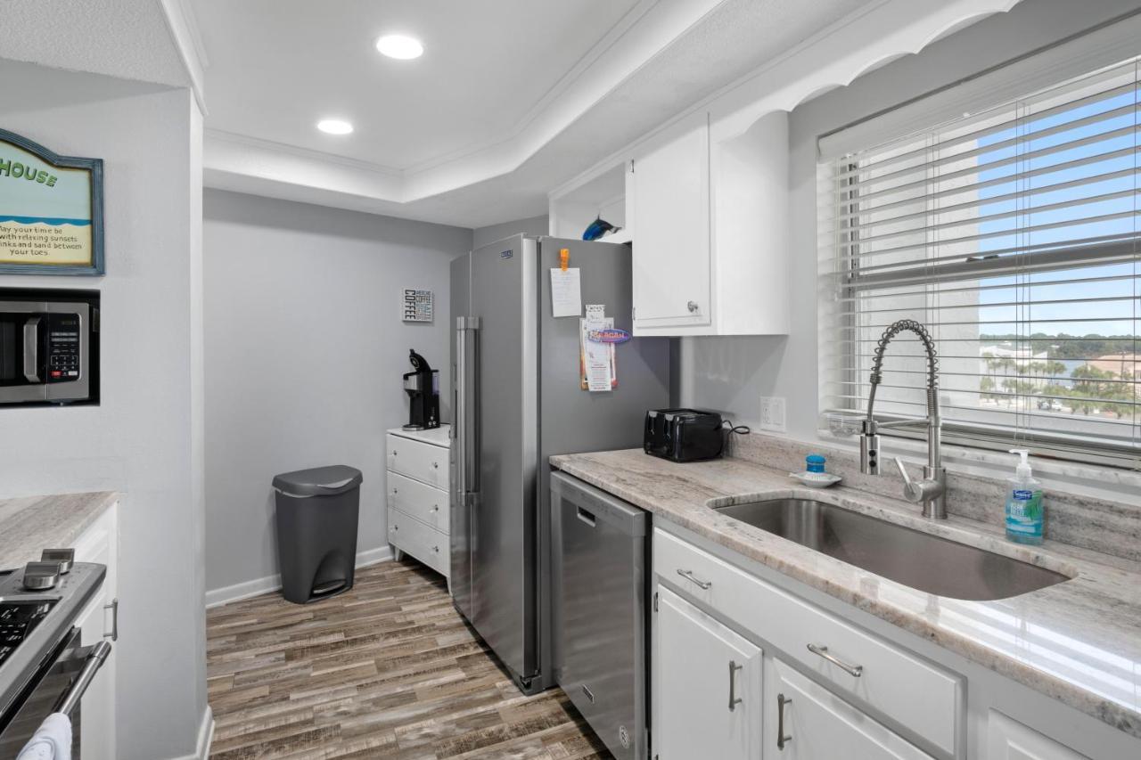155 El Matador By Alicia Hollis - Open April 1st Holiday home *