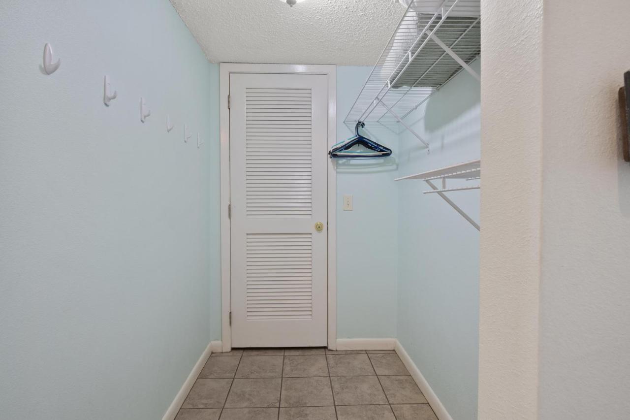 Holiday home 104 Surf Dweller By Alicia Hollis Realtor - Open March 23rd For 4 Nights *