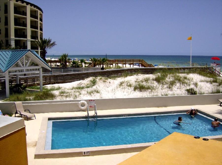 Holiday home #4 Island Surf By Alicia Hollis Realtor - Open Now