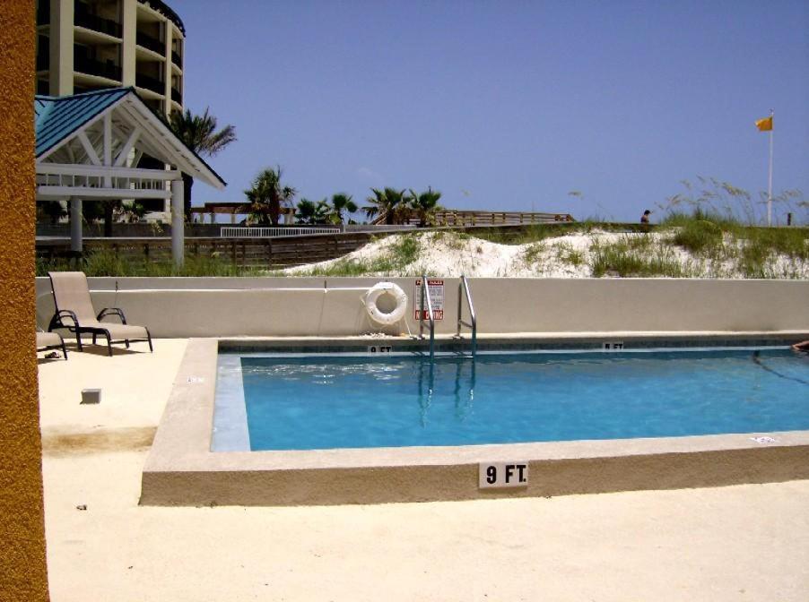 #4 Island Surf By Alicia Hollis Realtor - Open Now