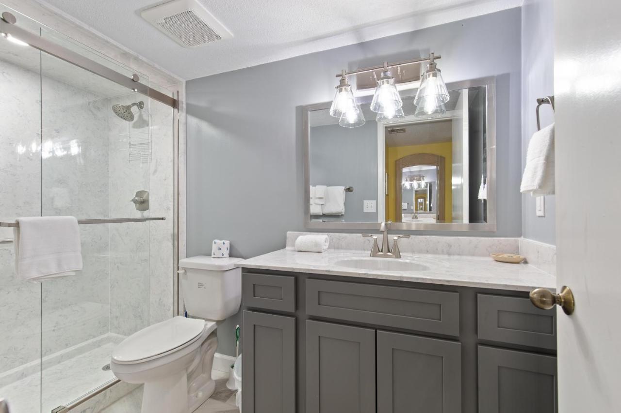 609 Surf Dweller By Alicia Hollis Realtor - Open March 16th Week Holiday home Fort Walton Beach