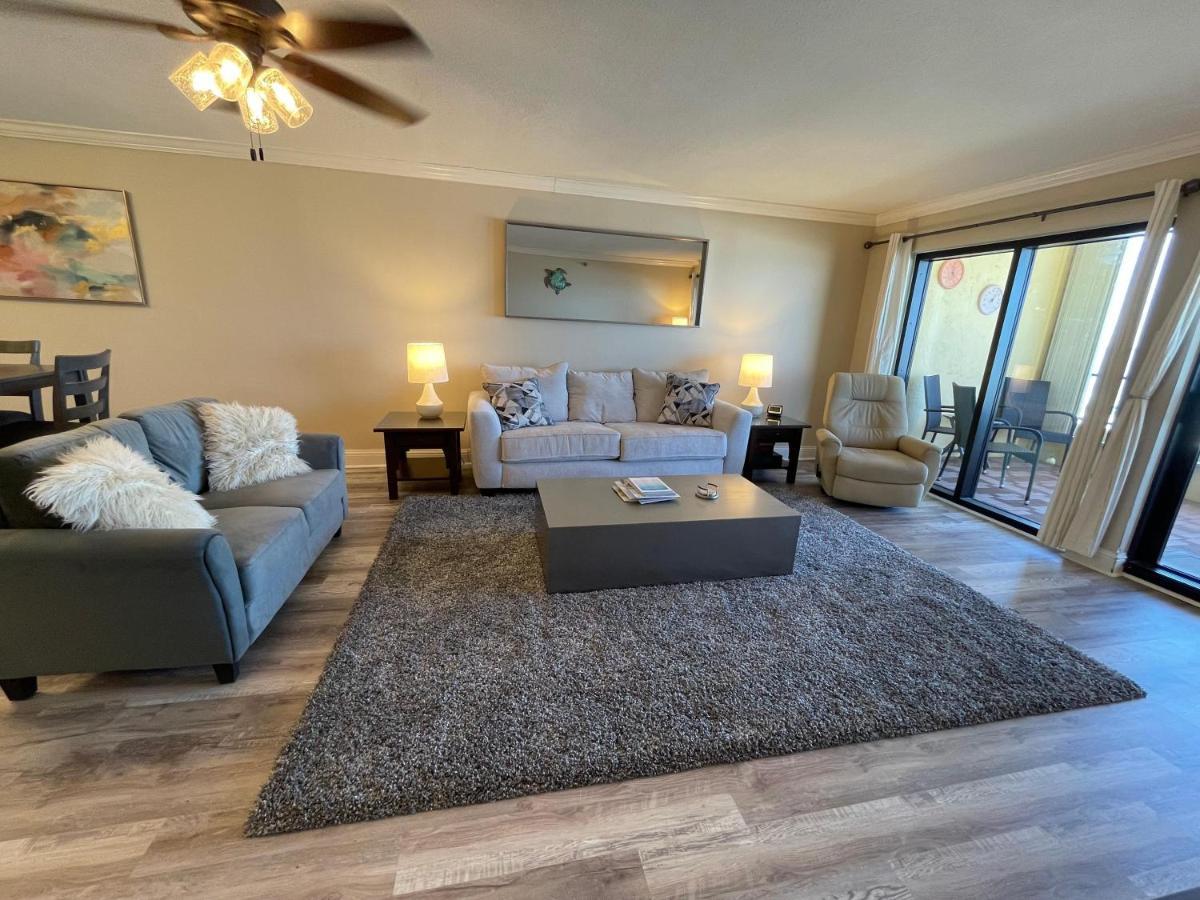 307 Surf Dweller By Alicia Hollis Realtor - Open March 16th Week Holiday home *