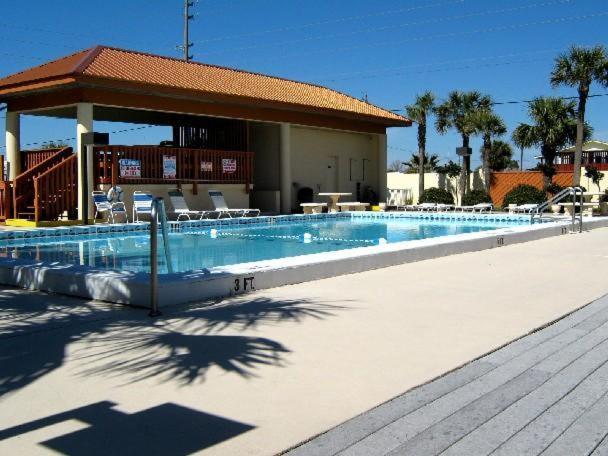 504 Surf Dweller By Alicia Hollis Realtor - Open March 16th Week Holiday home