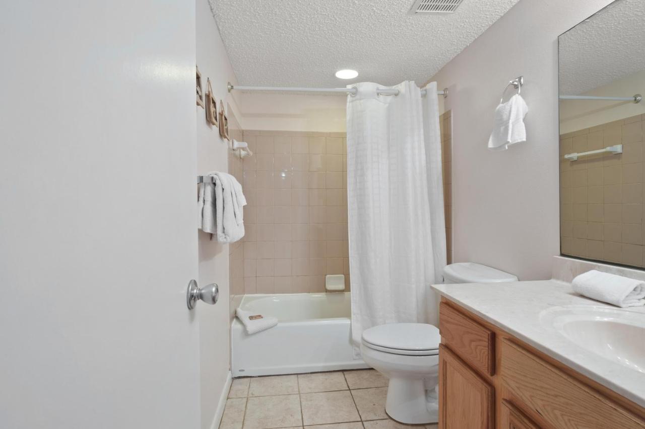 104 Surf Dweller By Alicia Hollis Realtor - Open March 23rd For 4 Nights Holiday home Fort Walton Beach