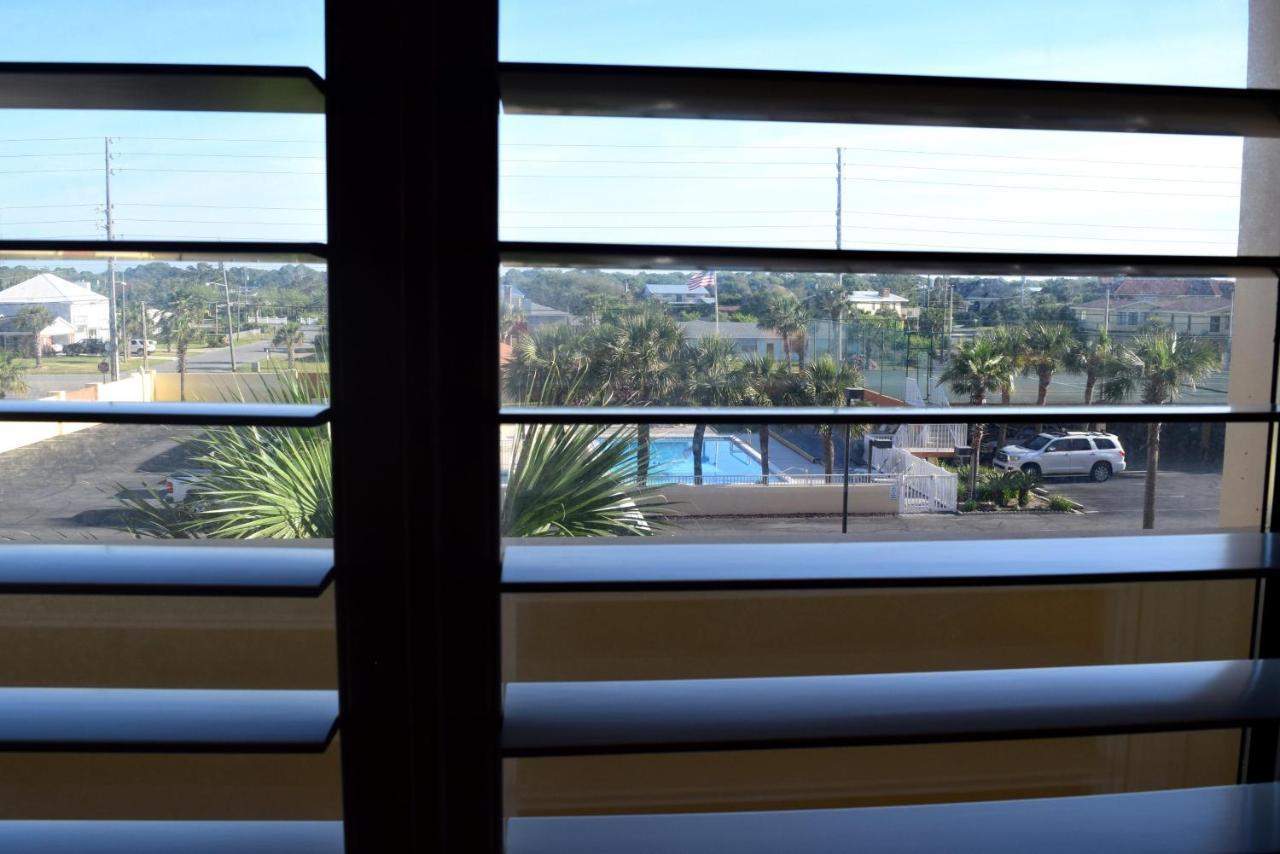 310 Surf Dweller By Alicia Hollis Realtor - Open March 16th Week Fort Walton Beach