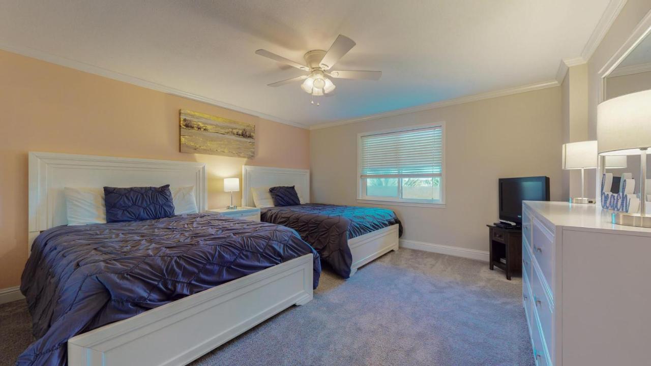 307 Surf Dweller By Alicia Hollis Realtor - Open March 16th Week Holiday home Fort Walton Beach