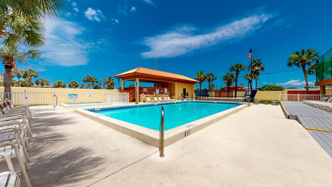 307 Surf Dweller By Alicia Hollis Realtor - Open March 16th Week