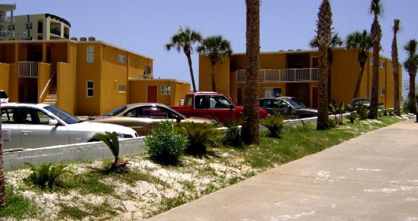 #4 Island Surf By Alicia Hollis Realtor - Open Now Holiday home *