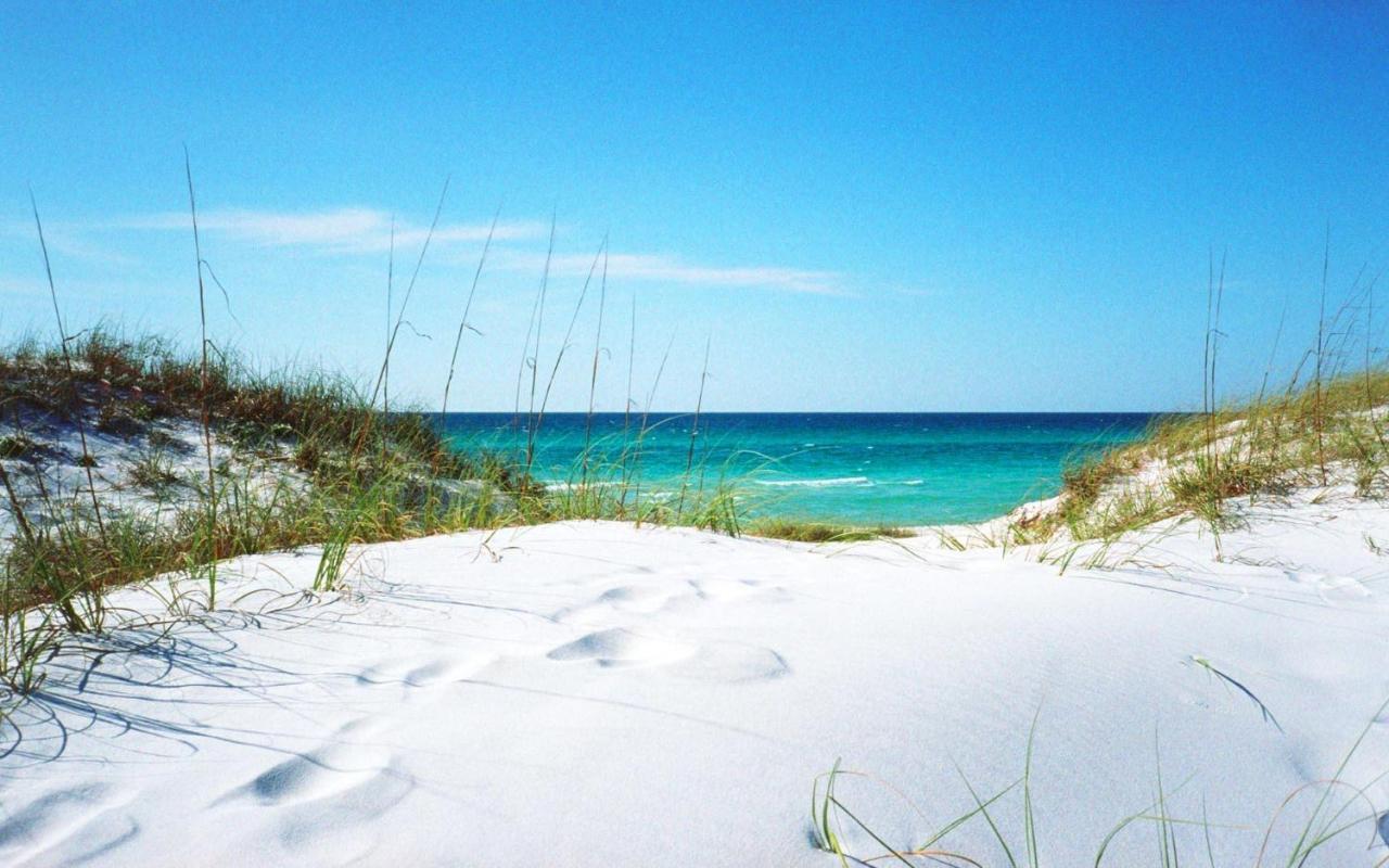 2004 Islander By Alicia Hollis - Open March 1st * Fort Walton Beach