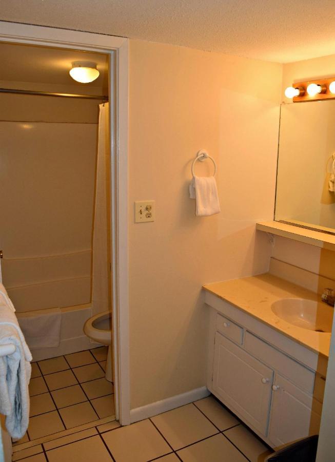 312 Emerald Isle By Alicia Hollis Realtor - Open March 2nd Week Fort Walton Beach