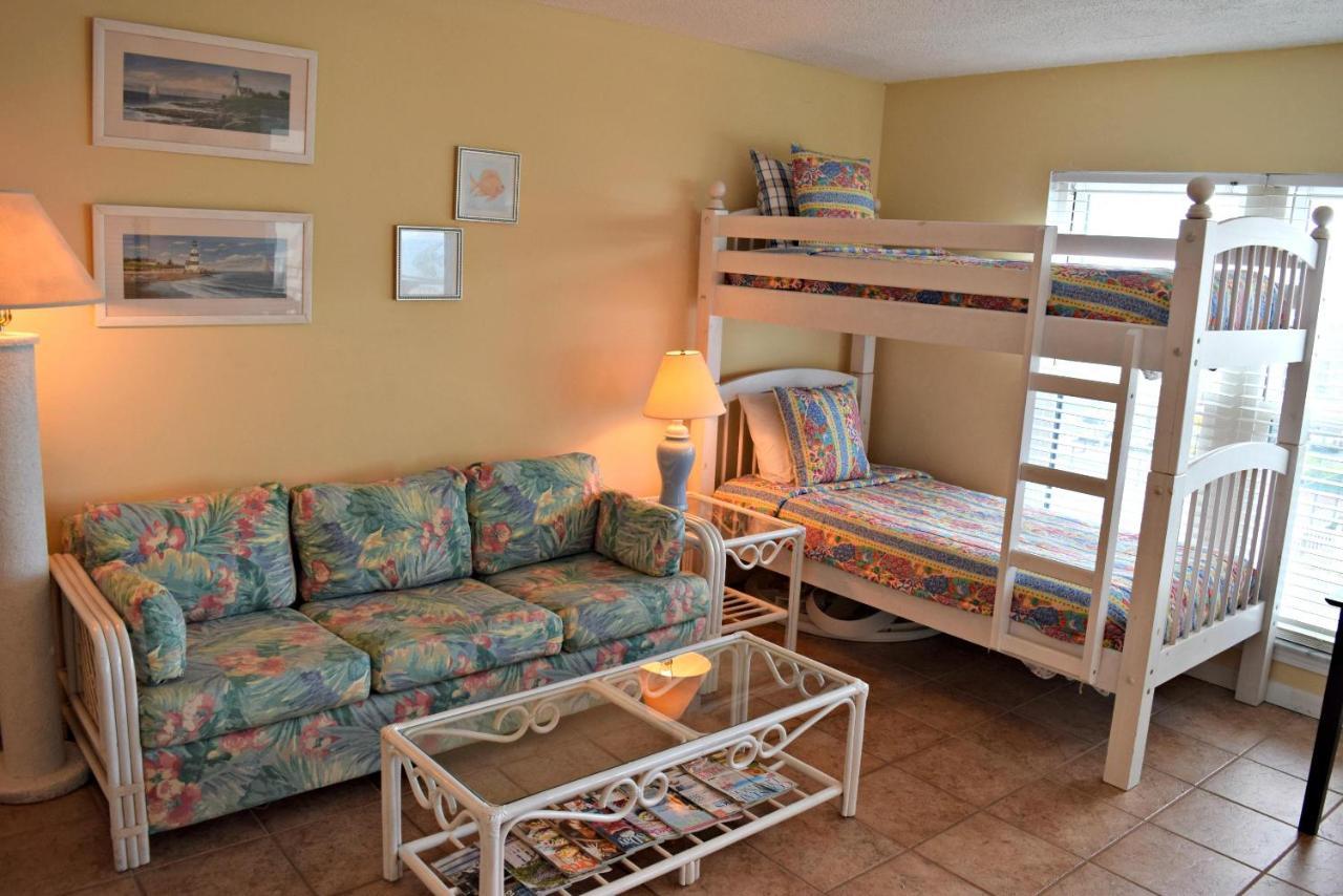 Holiday home 404 Emerald Isle By Alicia Hollis Realtor - Open In August