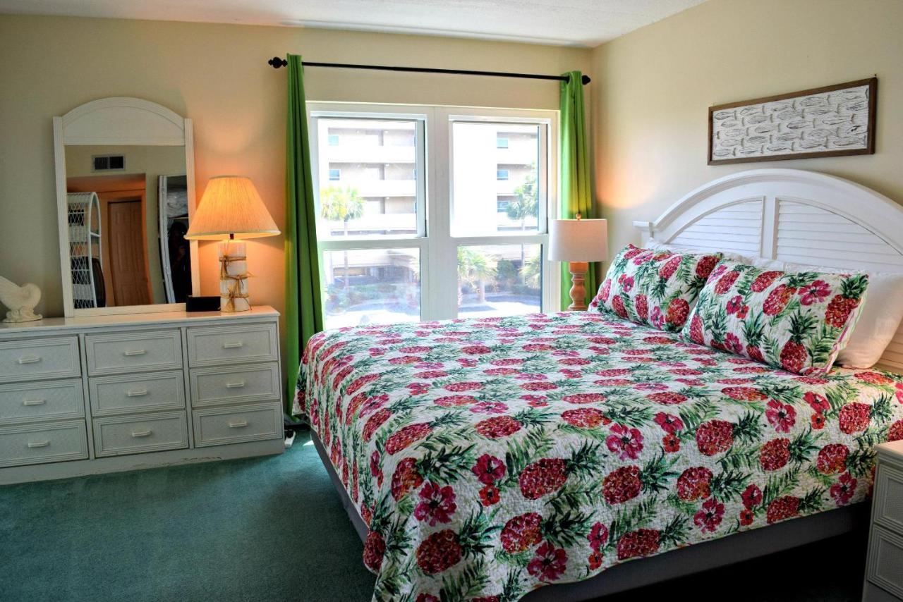 Holiday home 312 Emerald Isle By Alicia Hollis Realtor - Open March 2nd Week