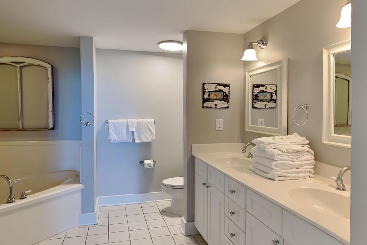 Apartment Waterscape A208 *