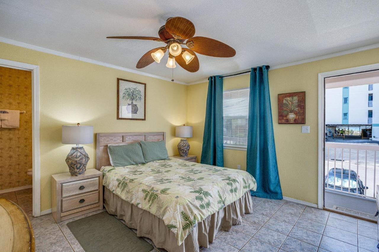 Tropical Isle Unit 210 Holiday home *