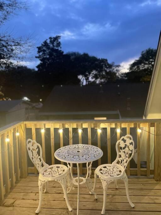 Holiday home One Bedroom Loft, Very Close To And Downtown *