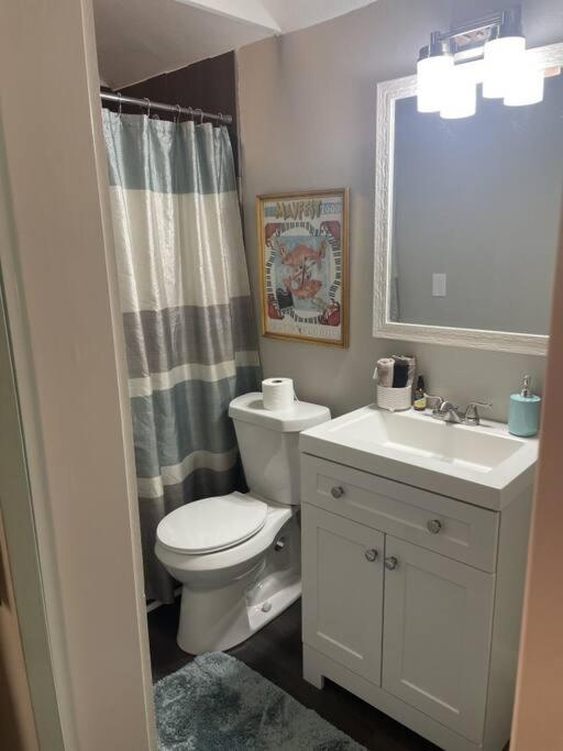 One Bedroom Loft, Very Close To And Downtown Holiday home *