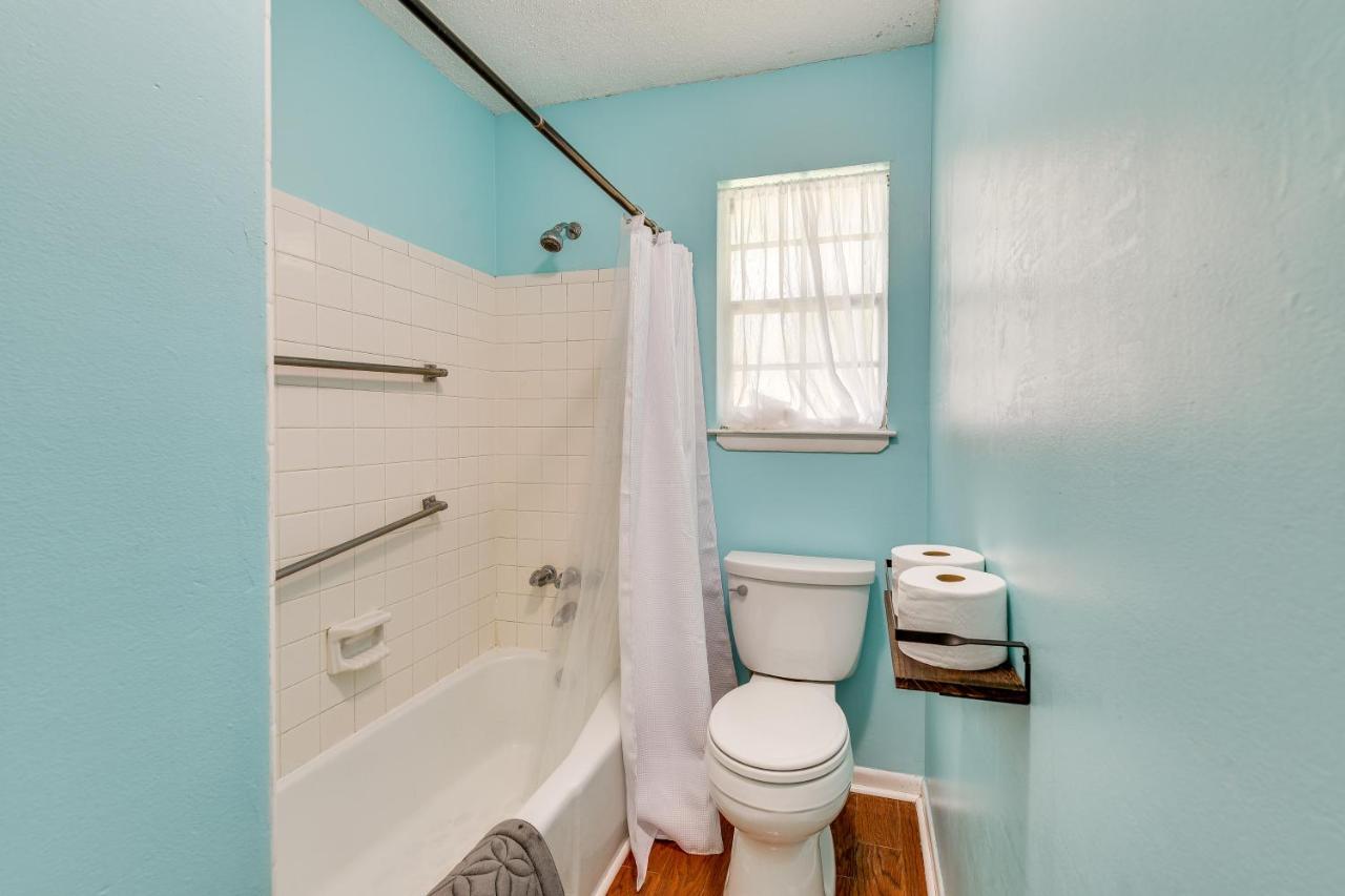 Holiday home Pet-friendly Walton With Pool