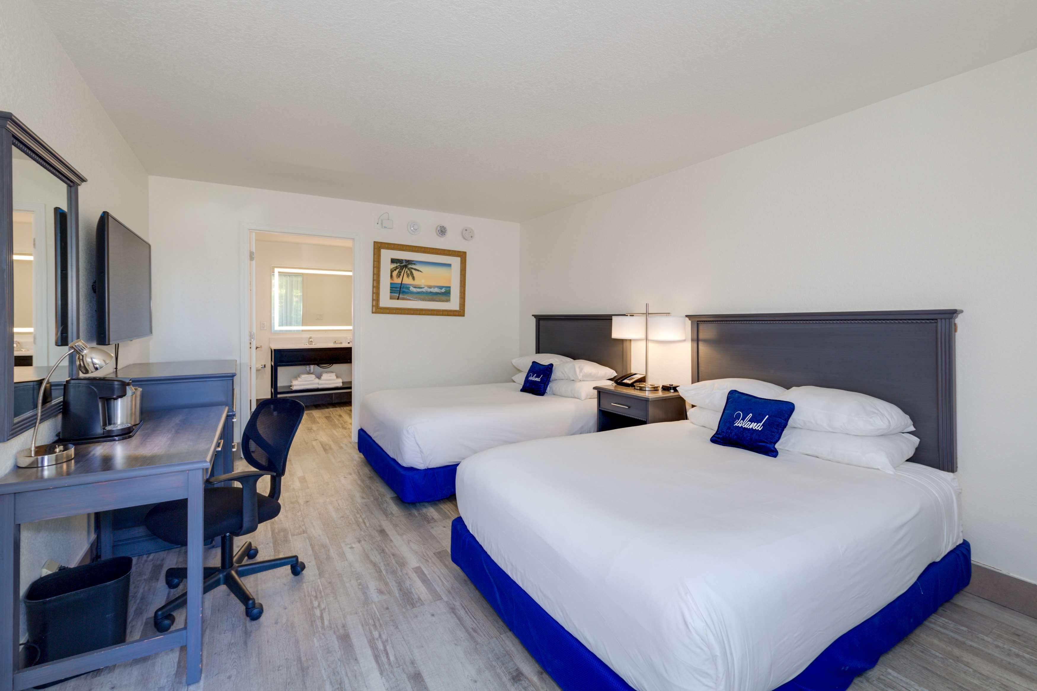 The Island At Walton 4*