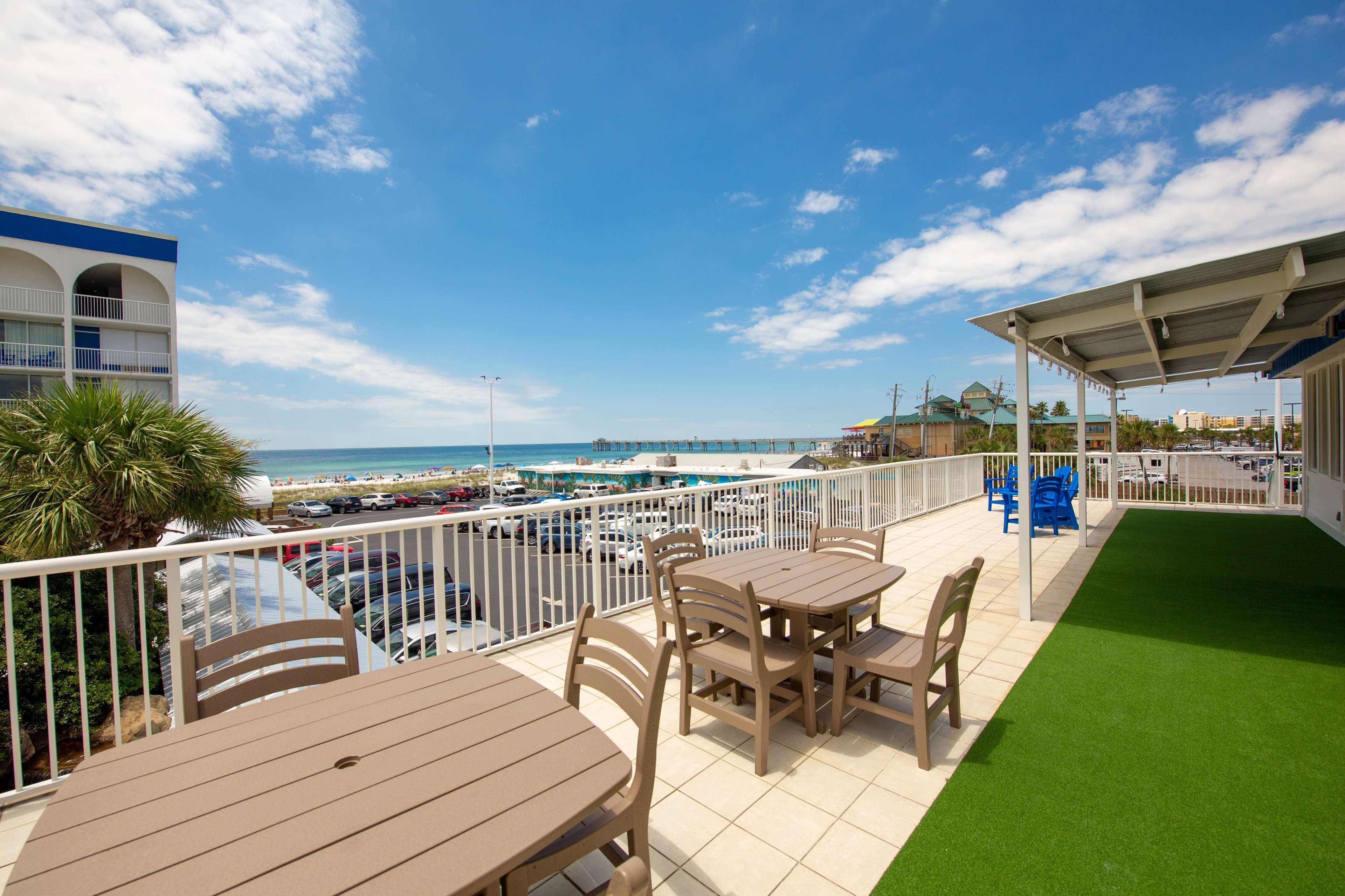The Island At Walton 4*