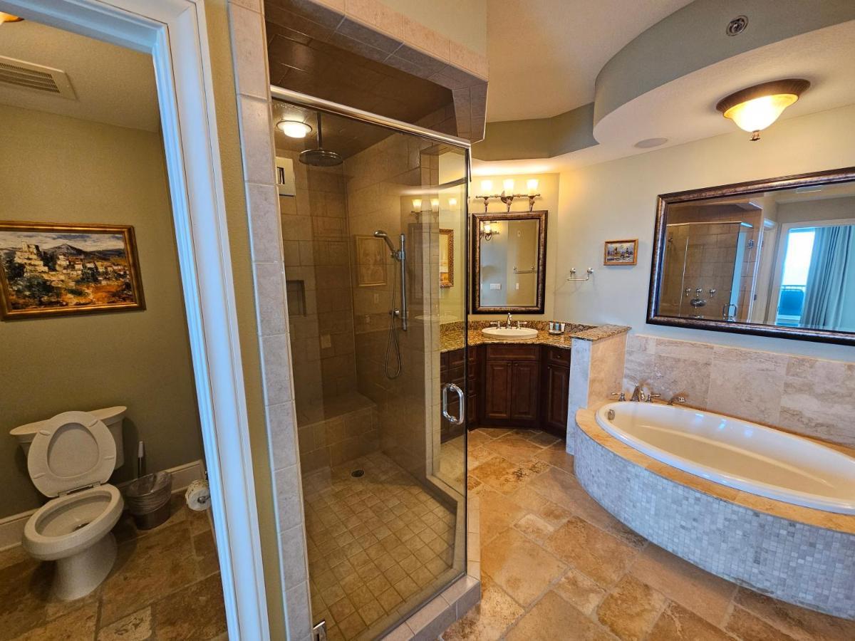 Bella Riva 409 4 Bedroom Beachfront Set Up Included Holiday home *