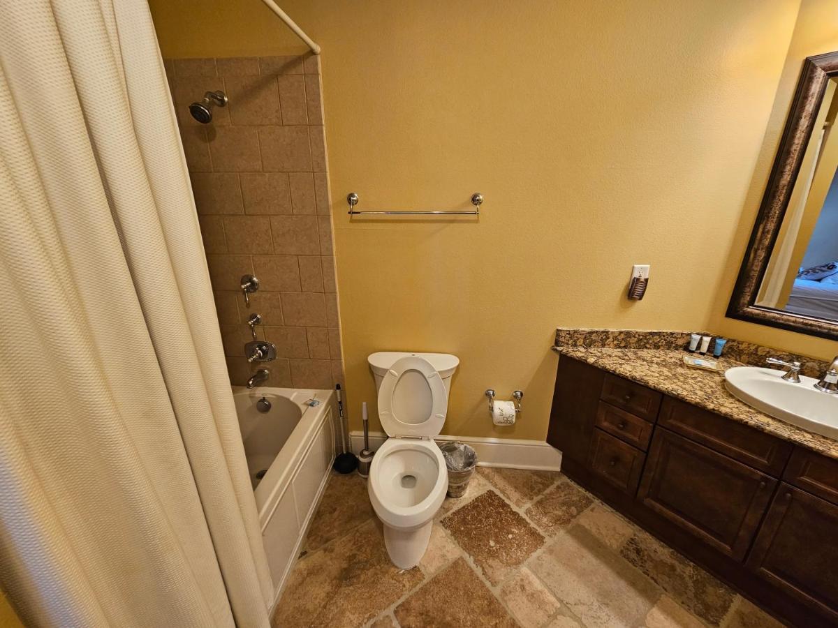 Bella Riva 409 4 Bedroom Beachfront Set Up Included * Fort Walton Beach